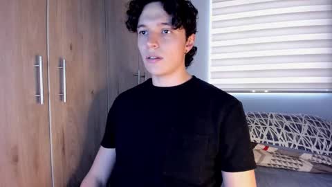 mastrangelo_x online show from March 28, 2026, 10:42 pm