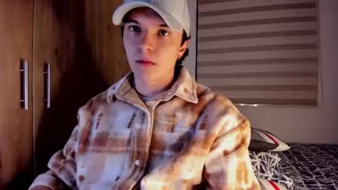 mastrangelo_x online show from June 16, 2026, 3:20 am