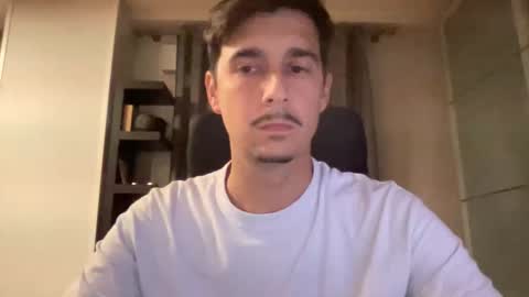 Aaron online show from November 19, 2025, 9:48 pm