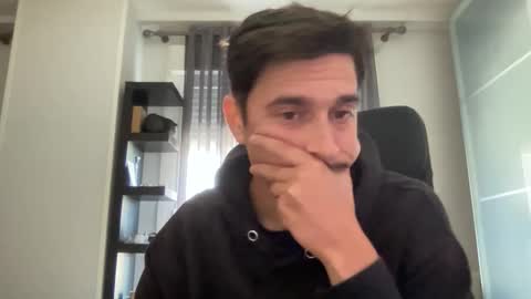 Aaron online show from November 22, 2025, 10:58 am