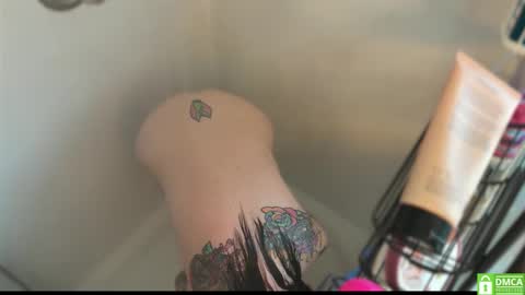 Jer and Kel online show from March 4, 2025, 2:42 pm