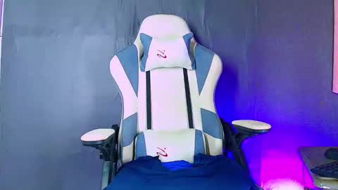 matteo online show from November 16, 2025, 12:16 am