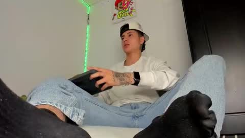 mateo_escobar online show from January 17, 2026, 6:40 am