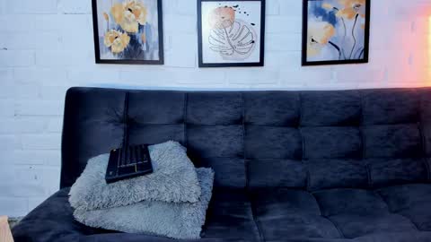 MATEO HUNTER online show from October 25, 2025, 4:09 am