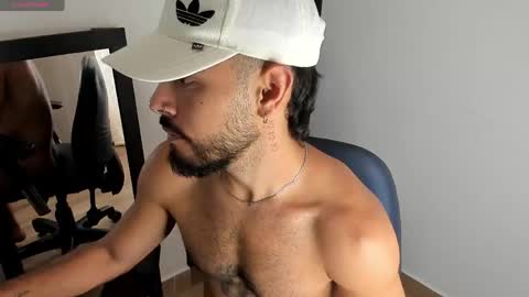 Snapshot of mateobaer_ chatting on May 6, 2026, 4:56 pm Mateo Baer online show from May 6, 2026, 4:56 pm