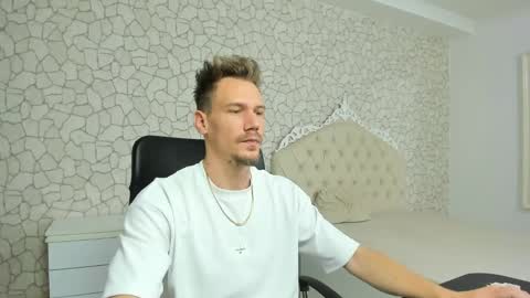 MateoBenjamin online show from January 10, 2025, 5:56 pm