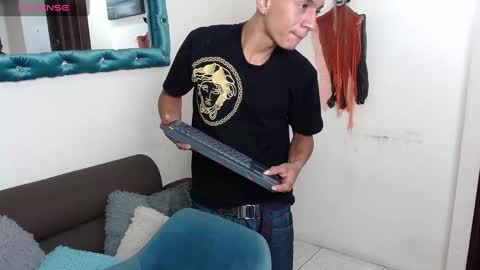 Snapshot of mateocruz_ chatting on October 13, 2025, 12:05 pm Mateo online show from October 13, 2025, 12:05 pm