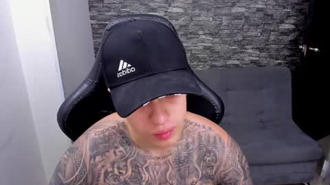Snapshot of mathew_wolf4 chatting on June 18, 2026, 11:20 pm Mathew Independent model online show from June 18, 2026, 11:20 pm