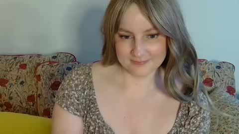 mathilde_solveig online show from February 17, 2025, 3:09 pm