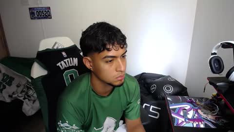 Snapshot of matias_bianco01 chatting on October 3, 2025, 4:59 pm matias online show from October 3, 2025, 4:59 pm