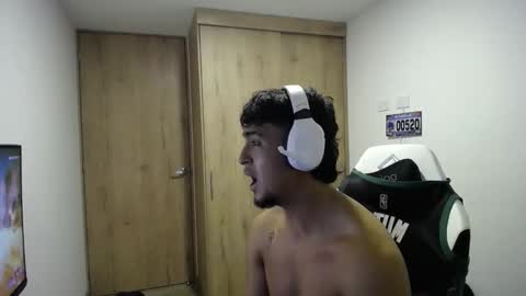 Snapshot of matias_bianco01 chatting on October 29, 2025, 6:15 am matias online show from October 29, 2025, 6:15 am