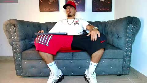  MATIAS COSTA  online show from October 26, 2025, 3:07 pm