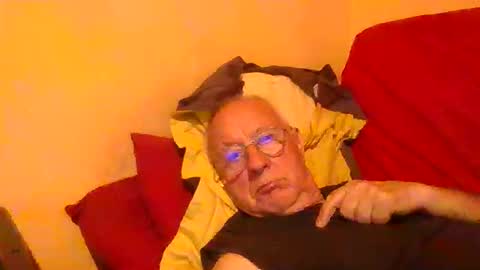 joyaam79 online show from April 26, 2026, 9:01 pm