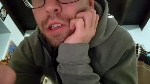 Snapshot of matt98strokesalot chatting on January 17, 2025, 12:42 am matt98strokesalot online show from January 17, 2025, 12:42 am