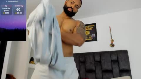 matt rodriguez92 online show from February 13, 2025, 1:48 pm