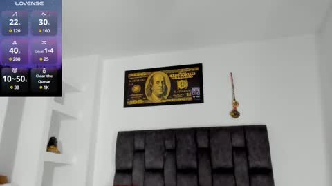 matt rodriguez92 online show from February 19, 2025, 1:06 pm