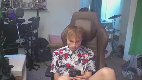 Matt Cash online show from September 15, 2025, 1:05 am