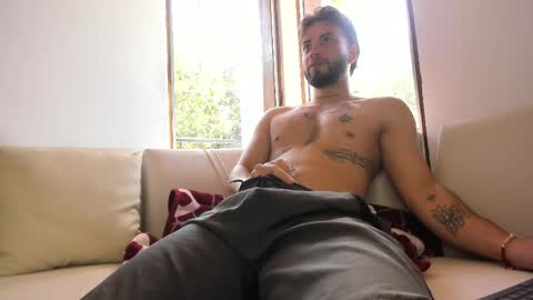 mattdevon7 online show from March 31, 2026, 3:23 pm