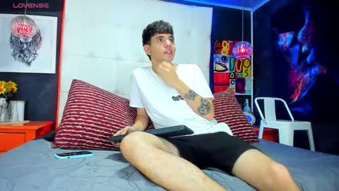 ---Matteo--- online show from September 21, 2025, 4:14 am