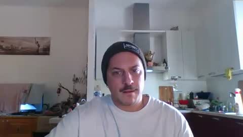 matteushh87 online show from December 22, 2025, 9:06 am