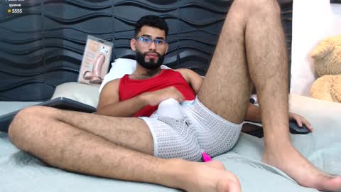 Mattew online show from February 1, 2025, 10:44 pm