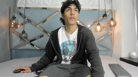 mattfiore online show from November 14, 2025, 12:04 pm