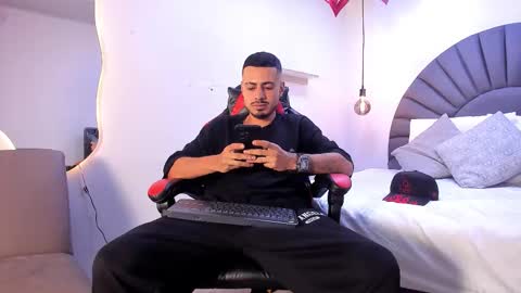 Matthew online show from March 25, 2026, 4:29 am