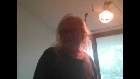 Snapshot of matthy60 chatting on September 28, 2025, 6:52 am Matthias online show from September 28, 2025, 6:52 am