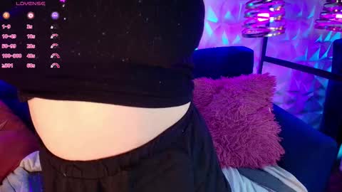 TATIANA  AND ROUS online show from September 24, 2025, 11:24 am