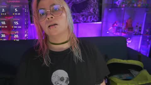 TATIANA  AND ROUS online show from April 15, 2026, 11:17 am