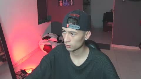 mattias     online show from February 16, 2025, 1:03 am