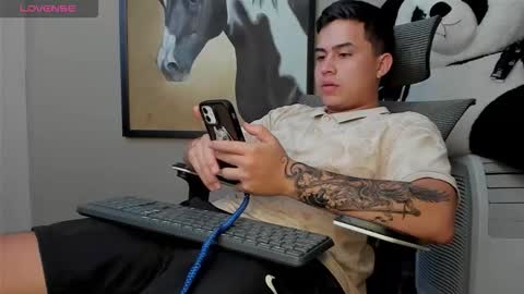 mattiwsmorris_ online show from September 13, 2025, 3:23 pm