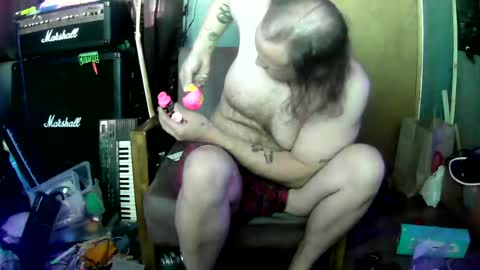 Snapshot of mattskiba89 chatting on July 5, 2026, 2:13 pm mattskiba89 online show from July 5, 2026, 2:13 pm