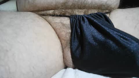 Hairy Bud online show from November 5, 2025, 2:06 pm