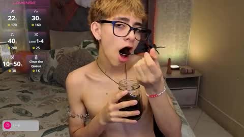 matty_spark online show from October 23, 2025, 1:32 pm