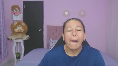 Snapshot of mature_martina_ chatting on February 16, 2026, 7:32 pm Martina online show from February 16, 2026, 7:32 pm