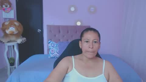 Snapshot of mature_martina_ chatting on February 25, 2026, 7:23 pm Martina online show from February 25, 2026, 7:23 pm