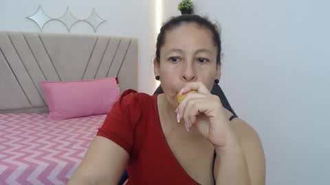 Martina online show from April 16, 2026, 7:47 pm