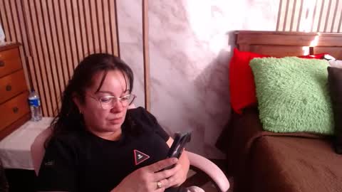 Snapshot of mature_wolf chatting on September 13, 2025, 10:20 pm Sonia online show from September 13, 2025, 10:20 pm