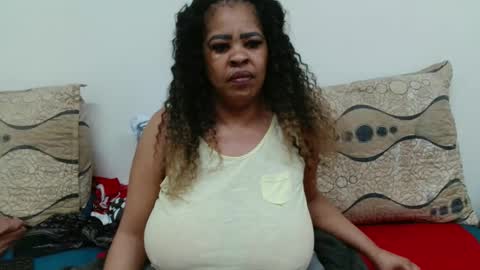 Snapshot of maturedbootyqueen chatting on June 4, 2026, 9:26 am QUEEN online show from June 4, 2026, 9:26 am