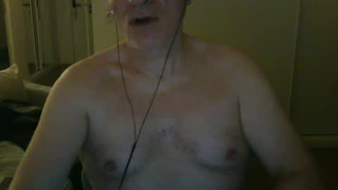 Snapshot of maturehotman chatting on December 15, 2024, 5:45 am maturehotman online show from December 15, 2024, 5:45 am