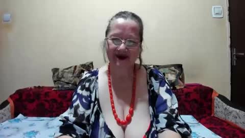 maturemilf online show from March 7, 2025, 10:24 am