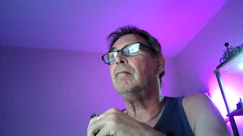 maturewisdom61 online show from July 2, 2026, 9:32 pm