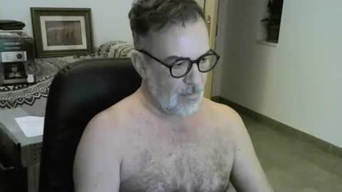 Snapshot of matxexo chatting on November 21, 2025, 6:17 pm matxexo online show from November 21, 2025, 6:17 pm