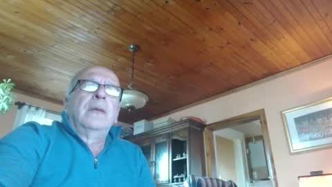 Snapshot of mauriceandre chatting on April 30, 2026, 12:55 pm Maurice online show from April 30, 2026, 12:55 pm