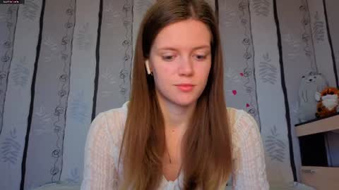 Snapshot of maurineneverman chatting on June 30, 2026, 8:15 am Lucy online show from June 30, 2026, 8:15 am
