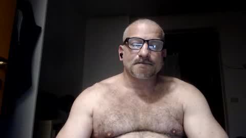 Snapshot of mauro1971 chatting on April 28, 2026, 2:27 am mauro1971 online show from April 28, 2026, 2:27 am
