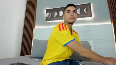 mauro_boy online show from June 27, 2026, 7:08 pm
