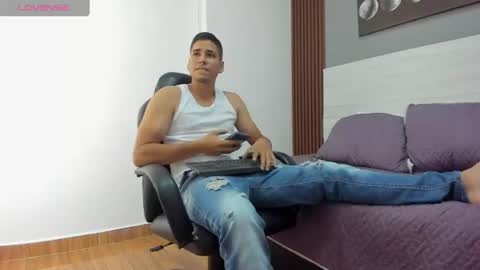 mauro_boy online show from July 2, 2026, 7:31 pm