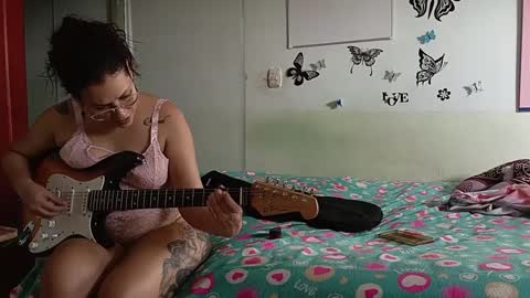 mauroluxandra online show from January 13, 2025, 9:09 pm